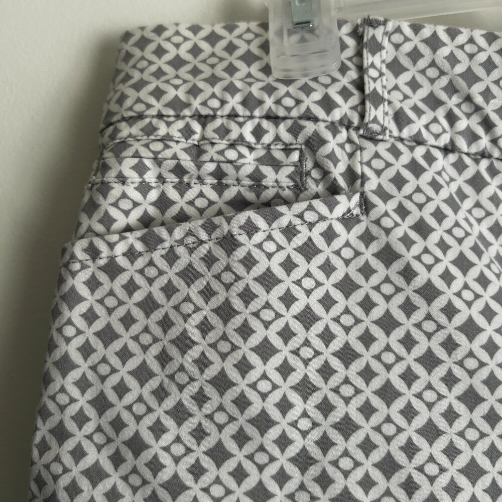 Capris - Picture 4 of 7